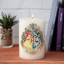 Load image into Gallery viewer, Harry Potter 6" Hogwarts Sculpted Insignia Candle
